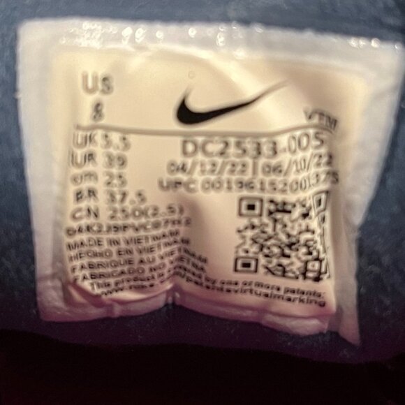 Nike Waffle One women's size 8 black/navy blue/purple sneakers - Picture 4 of 7